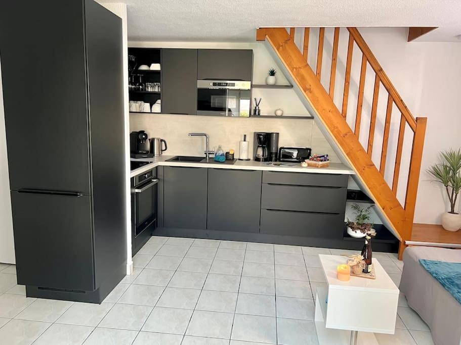 Perle Beach, Petite Maison Situee En Bord De Plage, Piscine. Guidel Luaran gambar