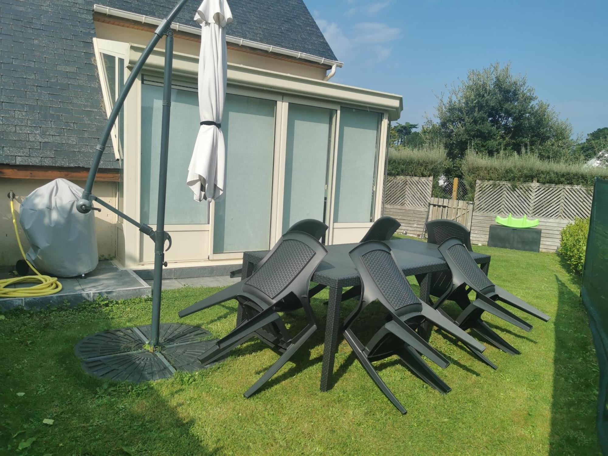 Perle Beach, Petite Maison Situee En Bord De Plage, Piscine. Guidel Luaran gambar